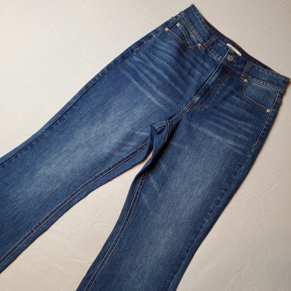 Oat New York Women's Size 8 NWOT High Rise Flare Leg Jean Raw Hem Blue